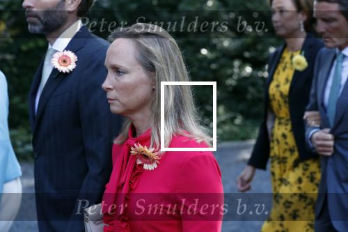Den Haag 22 augustus 2019
Afscheidsdienst voor prinses Christina op paleis Noordeinde en de koninklijke stallen.
Aanwezig haar Kinderen Bernardo, Nicolas en Juliana alsmede prinses Beatrix prinses Irene prinses Margriet mr Pieter v Vollenhoven Koning Willem Alexander koningin Maxima prinses Mabel prins Constantijn Prinses laurentien en hun kinderen Leonore Claus Casimir Eloise   Prins Carlos  prinses Annemarie prinses Viktoria  Prins Jaime Prinses Carolina met man Albert Brenninkmeijer prinses Margarita met man Tjalling ten cate Prins floris en Prinses Aimee Prins Maurits en Prinses Marilene Prins Pieter Christiaan en Prins Bernhard jr.