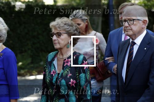 Den Haag 22 augustus 2019
Afscheidsdienst voor prinses Christina op paleis Noordeinde en de koninklijke stallen.
Aanwezig haar Kinderen Bernardo, Nicolas en Juliana alsmede prinses Beatrix prinses Irene prinses Margriet mr Pieter v Vollenhoven Koning Willem Alexander koningin Maxima prinses Mabel prins Constantijn Prinses laurentien en hun kinderen Leonore Claus Casimir Eloise   Prins Carlos  prinses Annemarie prinses Viktoria  Prins Jaime Prinses Carolina met man Albert Brenninkmeijer prinses Margarita met man Tjalling ten cate Prins floris en Prinses Aimee Prins Maurits en Prinses Marilene Prins Pieter Christiaan en Prins Bernhard jr.