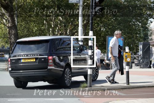 Amsterdam 23 augustus 2019
Ruud de Wild arriveert op zijn motor bij het huis van Olcay Gulsen . Daarna gaan ze met Olcay haar auto naar een fietsenwinkel.
