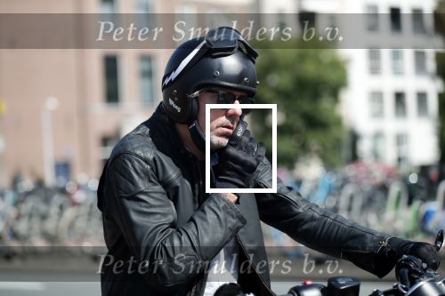 Amsterdam 23 augustus 2019
Ruud de Wild arriveert op zijn motor bij het huis van Olcay Gulsen . Daarna gaan ze met Olcay haar auto naar een fietsenwinkel.
