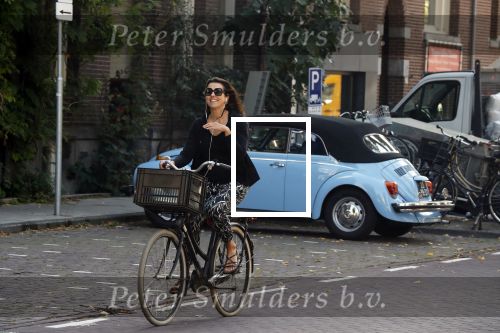 Amsterdam 31 augustus 2019
Susan Visser op de fiets in Amsterdam zuid.