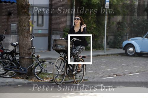 Amsterdam 31 augustus 2019
Susan Visser op de fiets in Amsterdam zuid.