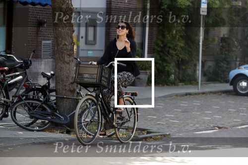 Amsterdam 31 augustus 2019
Susan Visser op de fiets in Amsterdam zuid.