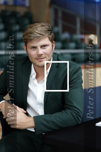 Ermelo 20 augustus 2019
Opnames film whitestar met oa Britt Dekker, Florence Vos Weeda, Kees Boot, Tina de Bruin, Bart Klever, Daniel BoÃ¯ssevain, Tim Douwsma en Peggy Vrijens. Bart Willemsen is de uitvoerend producent.
