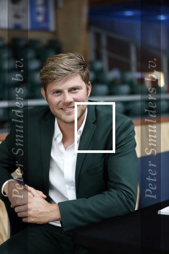 Ermelo 20 augustus 2019
Opnames film whitestar met oa Britt Dekker, Florence Vos Weeda, Kees Boot, Tina de Bruin, Bart Klever, Daniel BoÃ¯ssevain, Tim Douwsma en Peggy Vrijens. Bart Willemsen is de uitvoerend producent.