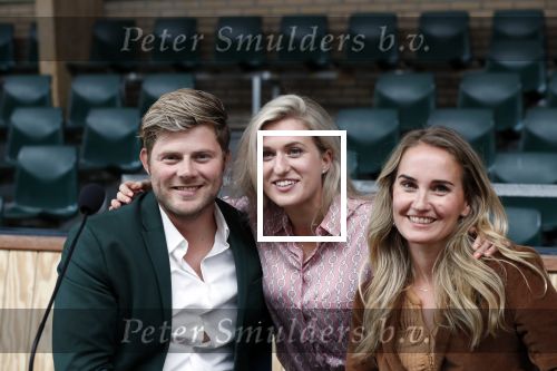 Ermelo 20 augustus 2019
Opnames film whitestar met oa Britt Dekker, Florence Vos Weeda, Kees Boot, Tina de Bruin, Bart Klever, Daniel BoÃ¯ssevain, Tim Douwsma en Peggy Vrijens. Bart Willemsen is de uitvoerend producent.