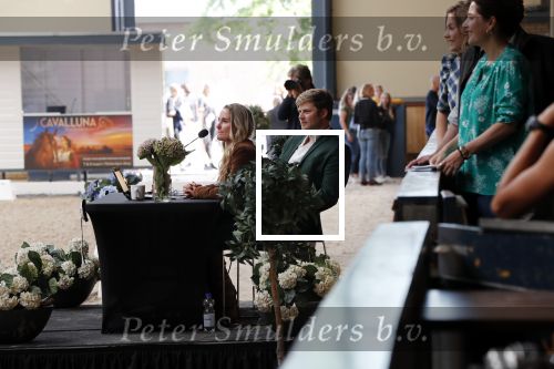 Ermelo 20 augustus 2019
Opnames film whitestar met oa Britt Dekker, Florence Vos Weeda, Kees Boot, Tina de Bruin, Bart Klever, Daniel BoÃ¯ssevain, Tim Douwsma en Peggy Vrijens. Bart Willemsen is de uitvoerend producent.