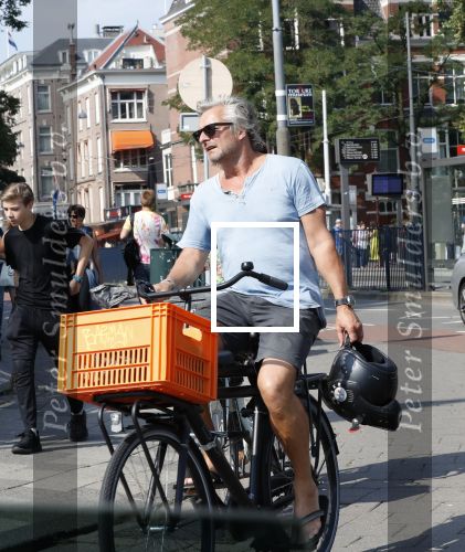 Amsterdam 31 augustus 2019
Victor Reinier met vriendin en dochter op de fiets