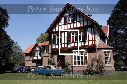 Diepenheim 24 augustus 2019
Wibi Soerjadi geeft tuinconcert in de tuin van zijn huis.