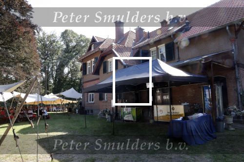 Diepenheim 24 augustus 2019
Wibi Soerjadi geeft tuinconcert in de tuin van zijn huis.