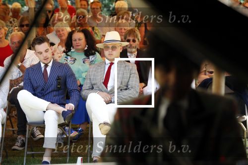 Diepenheim 24 augustus 2019
Wibi Soerjadi geeft tuinconcert in de tuin van zijn huis. fans Wibi