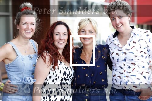 Ede 31 augustus 2019
Boer zoekt vrouw Event in pathe Ede.
Aanwezig oa Yvon Jaspers Boerin Steffi (  en vriend Roel) Michelle v Asseldonk ( en vriend Maarten) Boer Wim ( en vriendin Marit)