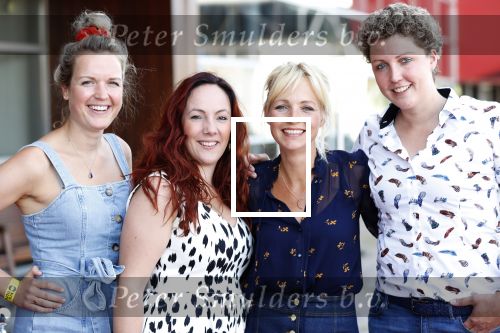 Ede 31 augustus 2019
Boer zoekt vrouw Event in pathe Ede.
Aanwezig oa Yvon Jaspers Boerin Steffi (  en vriend Roel) Michelle v Asseldonk ( en vriend Maarten) Boer Wim ( en vriendin Marit)