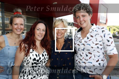 Ede 31 augustus 2019
Boer zoekt vrouw Event in pathe Ede.
Aanwezig oa Yvon Jaspers Boerin Steffi (  en vriend Roel) Michelle v Asseldonk ( en vriend Maarten) Boer Wim ( en vriendin Marit)