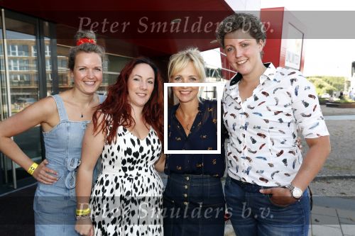 Ede 31 augustus 2019
Boer zoekt vrouw Event in pathe Ede.
Aanwezig oa Yvon Jaspers Boerin Steffi (  en vriend Roel) Michelle v Asseldonk ( en vriend Maarten) Boer Wim ( en vriendin Marit)