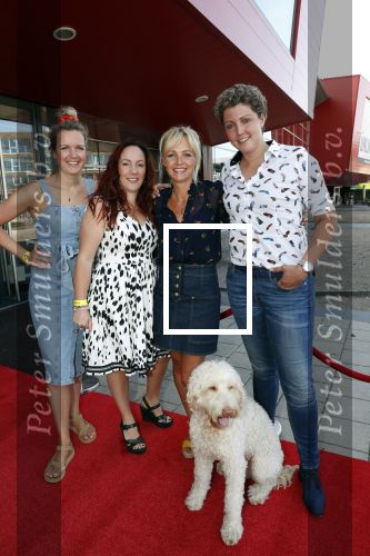 Ede 31 augustus 2019
Boer zoekt vrouw Event in pathe Ede.
Aanwezig oa Yvon Jaspers Boerin Steffi (  en vriend Roel) Michelle v Asseldonk ( en vriend Maarten) Boer Wim ( en vriendin Marit)