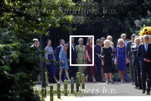 Den Haag 22 augustus 2019
Afscheidsdienst voor prinses Christina op paleis Noordeinde en de koninklijke stallen.
Aanwezig haar Kinderen Bernardo, Nicolas en Juliana alsmede prinses Beatrix prinses Irene prinses Margriet mr Pieter v Vollenhoven Koning Willem Alexander koningin Maxima prinses Mabel prins Constantijn Prinses laurentien en hun kinderen Leonore Claus Casimir Eloise   Prins Carlos  prinses Annemarie prinses Viktoria  Prins Jaime Prinses Carolina met man Albert Brenninkmeijer prinses Margarita met man Tjalling ten cate Prins floris en Prinses Aimee Prins Maurits en Prinses Marilene Prins Pieter Christiaan en Prins Bernhard jr.