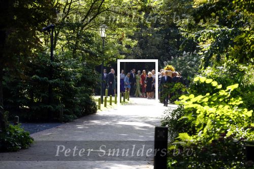Den Haag 22 augustus 2019
Afscheidsdienst voor prinses Christina op paleis Noordeinde en de koninklijke stallen.
Aanwezig haar Kinderen Bernardo, Nicolas en Juliana alsmede prinses Beatrix prinses Irene prinses Margriet mr Pieter v Vollenhoven Koning Willem Alexander koningin Maxima prinses Mabel prins Constantijn Prinses laurentien en hun kinderen Leonore Claus Casimir Eloise   Prins Carlos  prinses Annemarie prinses Viktoria  Prins Jaime Prinses Carolina met man Albert Brenninkmeijer prinses Margarita met man Tjalling ten cate Prins floris en Prinses Aimee Prins Maurits en Prinses Marilene Prins Pieter Christiaan en Prins Bernhard jr.