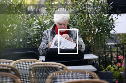 Laren 13 september 2020
Ad Visser op terras in Laren .
