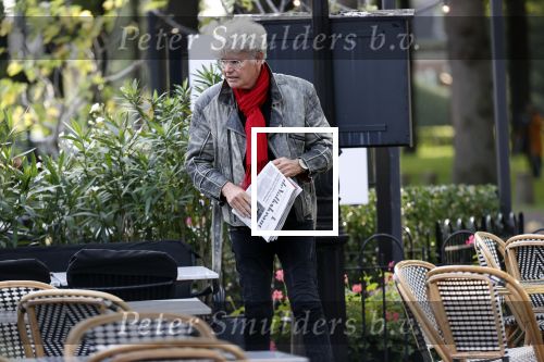 Laren 13 september 2020
Ad Visser op terras in Laren .