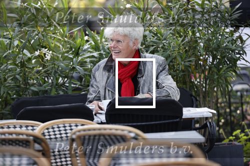 Laren 13 september 2020
Ad Visser op terras in Laren .