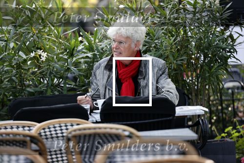 Laren 13 september 2020
Ad Visser op terras in Laren .