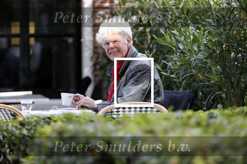 Laren 13 september 2020
Ad Visser op terras in Laren .