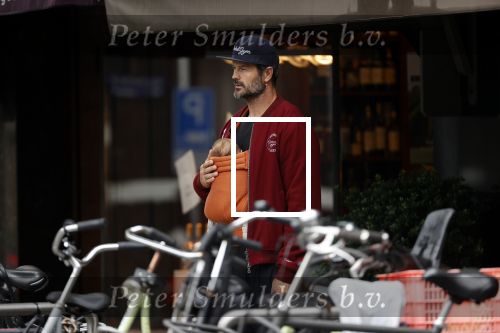 Amsterdam 22 augustus 2020
Arie Boomsma met zijn baby op zijn borst.