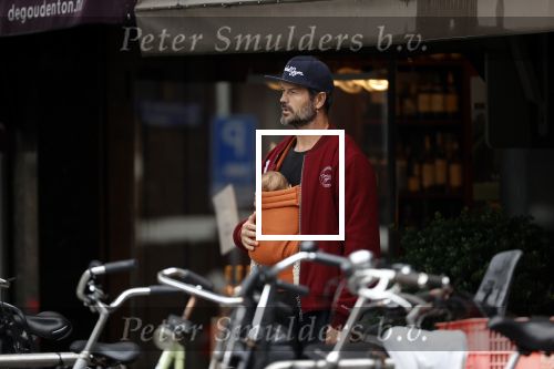 Amsterdam 22 augustus 2020
Arie Boomsma met zijn baby op zijn borst.