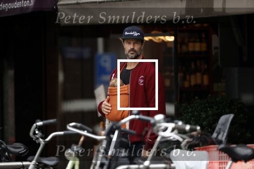Amsterdam 22 augustus 2020
Arie Boomsma met zijn baby op zijn borst.