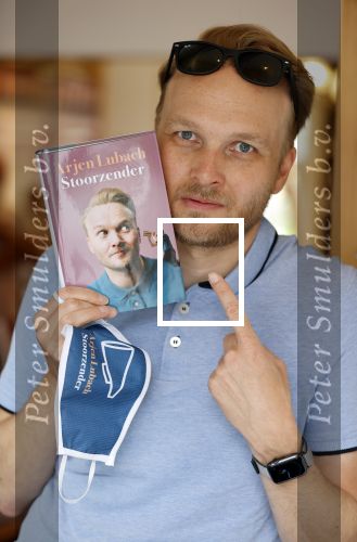 Amsterdam 20 augustus 2020
Arjen Lubach in zijn pop u store ivm met zijn  nieuwe boek stoorzender