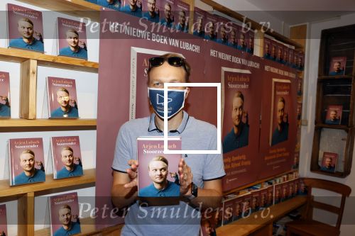 Amsterdam 20 augustus 2020
Arjen Lubach in zijn pop u store ivm met zijn  nieuwe boek stoorzender