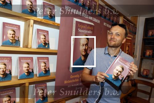 Amsterdam 20 augustus 2020
Arjen Lubach in zijn pop u store ivm met zijn  nieuwe boek stoorzender