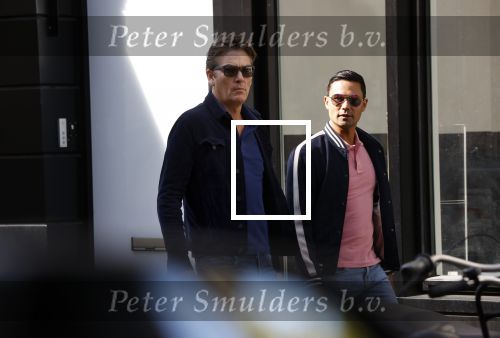 Amsterdam 19 mei 2020
Bart Ettekoven met vriend op de pc Hooftstraat
