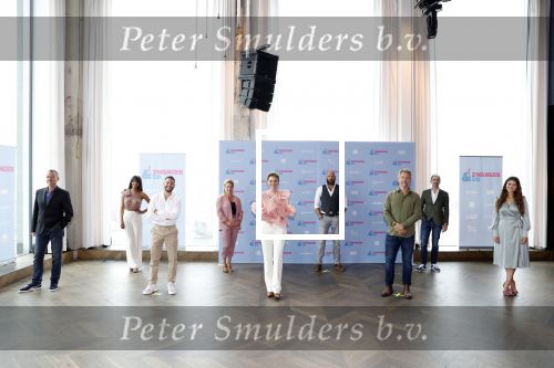 Amsterdam 26 augustus 2020
Castpresentatie Zwanger&Co in de Loft in de Adam toren.
 Carolina Dijkhuizen, Matteo van der Grijn, Lieke van Lexmond Rolf Sanchez Thom Hoffman, Maaike Martens, Waldemar Torenstra en Bo Maerten.