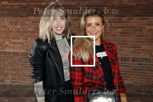 Amsterdam 29 augustus 2020
Presentatie kleding lijn Nicolette v Dam en Shoeby in het Olympisch stadion. manou v d Schaft en Chantal Bles