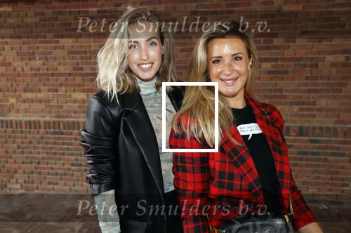 Amsterdam 29 augustus 2020
Presentatie kleding lijn Nicolette v Dam en Shoeby in het Olympisch stadion. manou v d Schaft en Chantal Bles