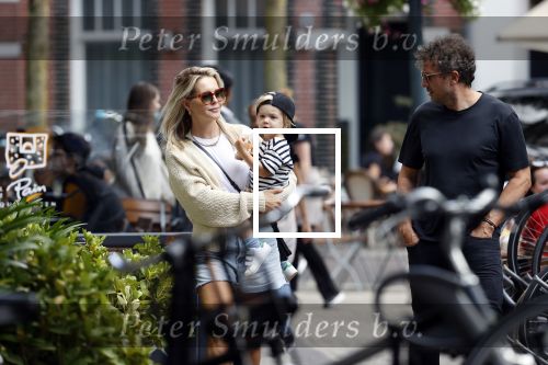 Amsterdam 22 augustus 2020
Chantal janzen met haar man Marco en hun zoontje Bobby