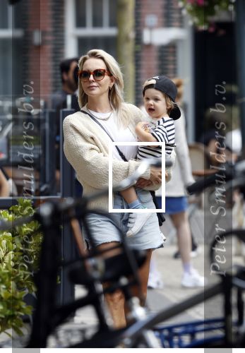 Amsterdam 22 augustus 2020
Chantal janzen met haar man Marco en hun zoontje Bobby
