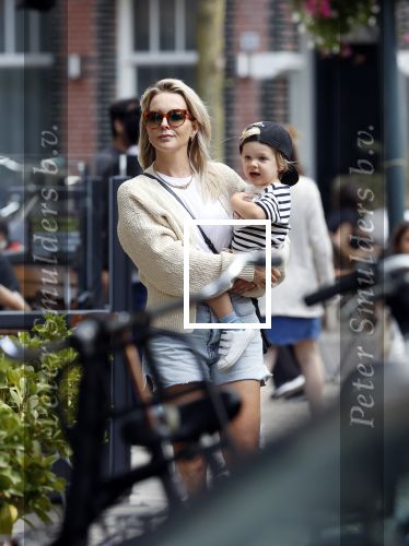 Amsterdam 22 augustus 2020
Chantal janzen met haar man Marco en hun zoontje Bobby