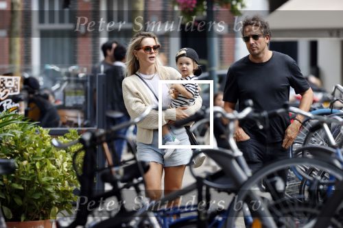 Amsterdam 22 augustus 2020
Chantal janzen met haar man Marco en hun zoontje Bobby
