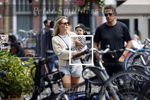 Amsterdam 22 augustus 2020
Chantal janzen met haar man Marco en hun zoontje Bobby