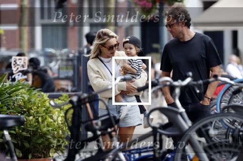 Amsterdam 22 augustus 2020
Chantal janzen met haar man Marco en hun zoontje Bobby