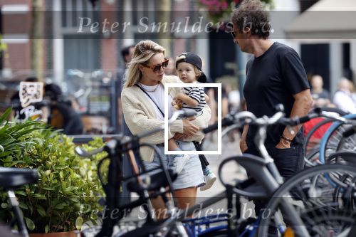 Amsterdam 22 augustus 2020
Chantal janzen met haar man Marco en hun zoontje Bobby