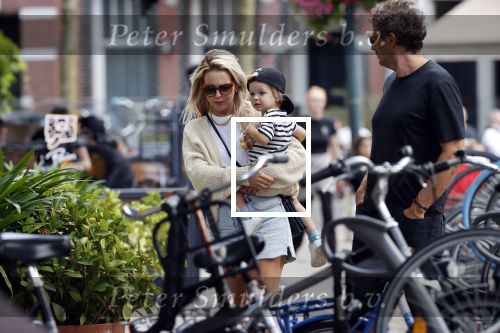 Amsterdam 22 augustus 2020
Chantal janzen met haar man Marco en hun zoontje Bobby
