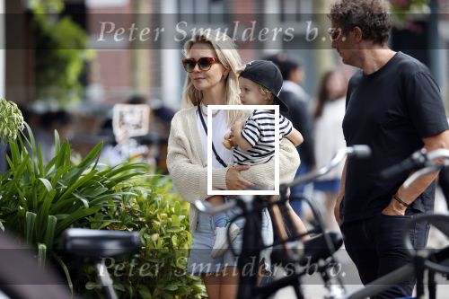 Amsterdam 22 augustus 2020
Chantal janzen met haar man Marco en hun zoontje Bobby