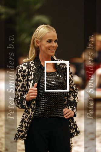 Amsterdam 11 september 2020
Modeshow (coronaproof) van Sheila de Vries in het Hilton Hotel. Denise Boekhoff