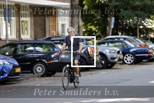 Amsterdam 20 maart 2020
Derek de Lint op de fiets in Amsterdam zuid.