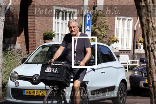 Amsterdam 20 maart 2020
Derek de Lint op de fiets in Amsterdam zuid.