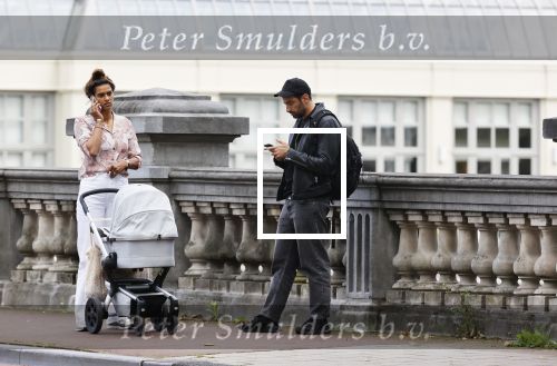 Amsterdam 4 september 2020
Dotan wandelend met een vriendin en haar baby